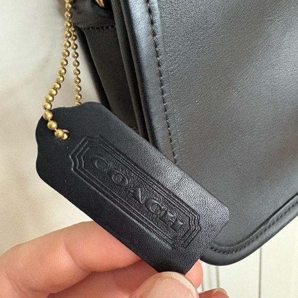 Vintage Coach Black Leather Bag - Picture 3 of 7